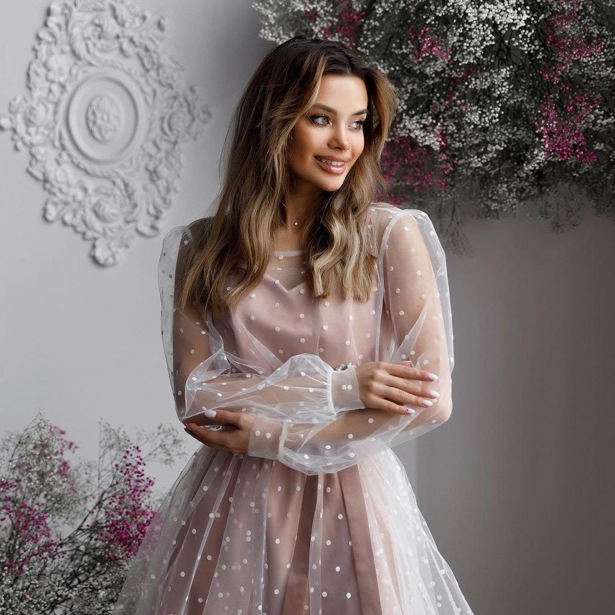 В нежных объятиях великолепных тканей.